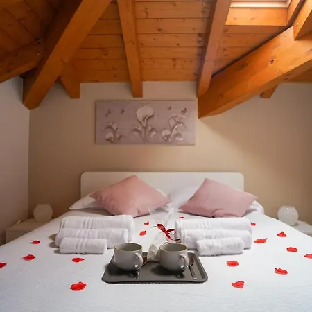 Apartment Ortensia Penthouse Leonardo Academy, Mxp & Laghi Sesto Calende