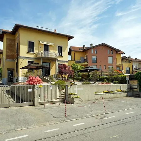 Ortensia Penthouse Leonardo Academy, Mxp & Laghi Apartment Sesto Calende